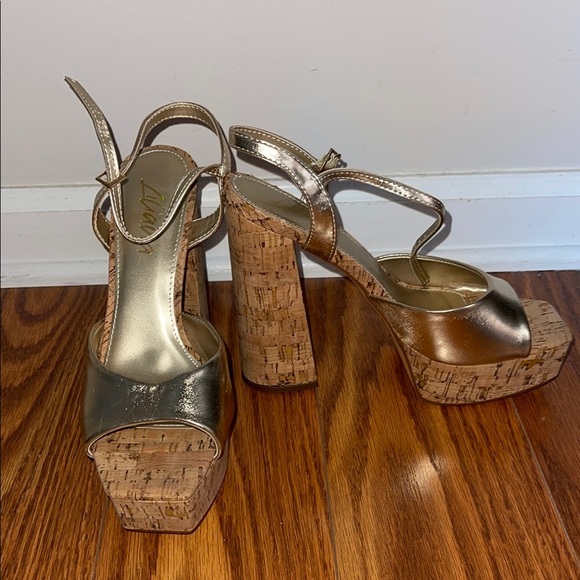 Gold Platform Heels - Picture 1 of 4
